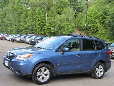 Used 2016 Subaru Forester 2.5i Premium AWD/4WD image 2