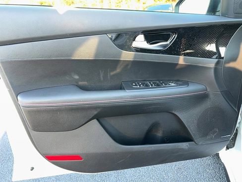 Used 2023 Kia Forte GT image 11