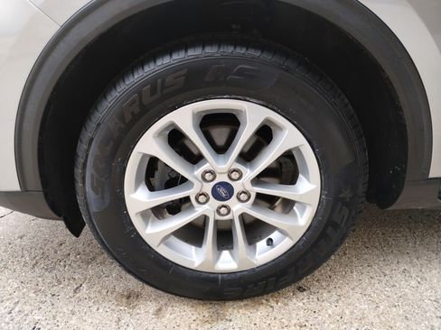 Used 2021 Ford Escape SE image 20