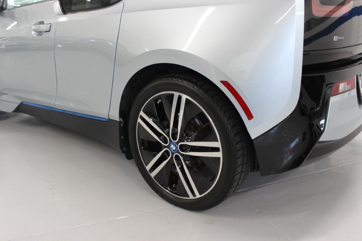 Used 2015 BMW i3 w/ Range Extender RWD image 9