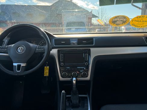 Used 2012 Volkswagen Passat 2.5 SE image 7