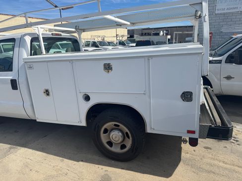 Used 2008 Ford F350 XL image 2