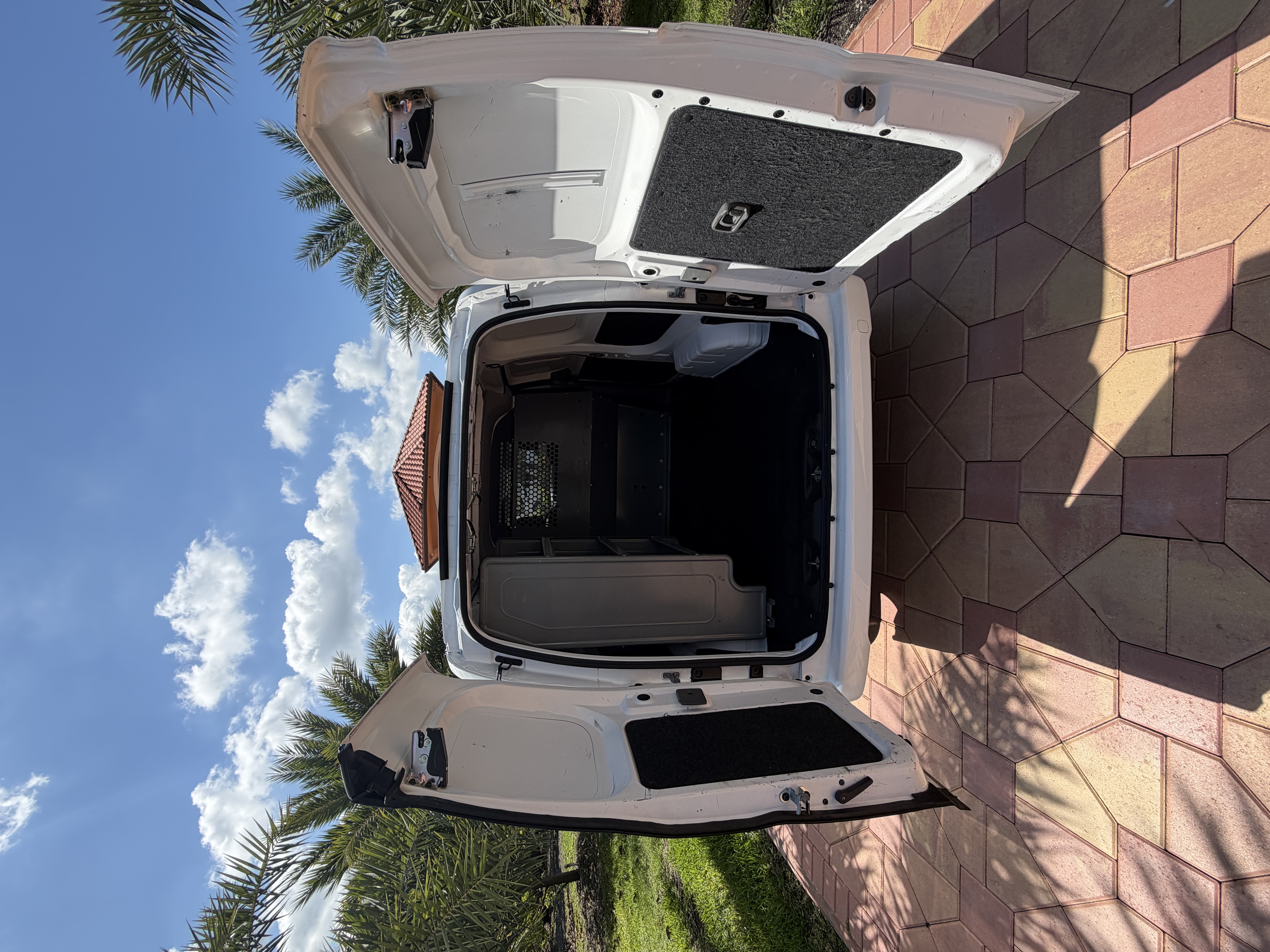 Used 2020 Nissan NV200 SV Van 4D FWD image 6