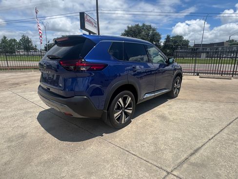 Used 2023 Nissan Rogue FWD SL image 12