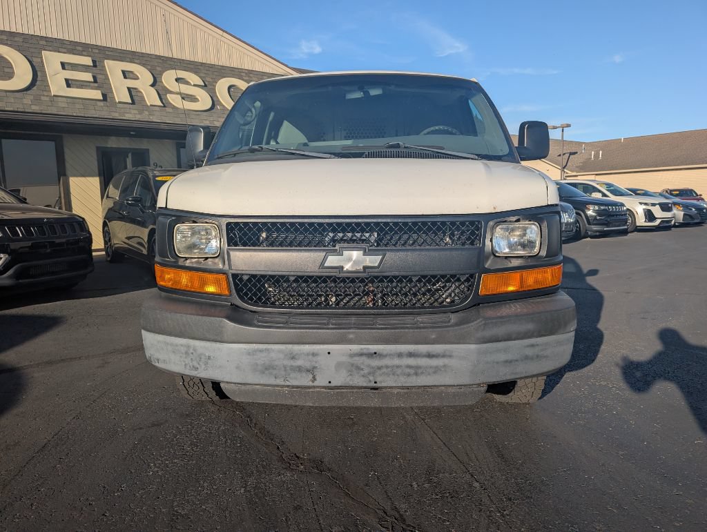 Used 2013 Chevrolet Express 2500 RWD image 3