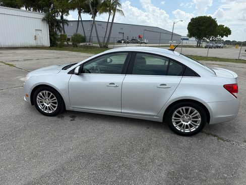 Used 2011 Chevrolet Cruze Eco FWD image 31