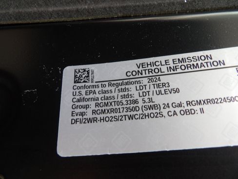 Used 2024 GMC Yukon XL 2WD SLT image 38