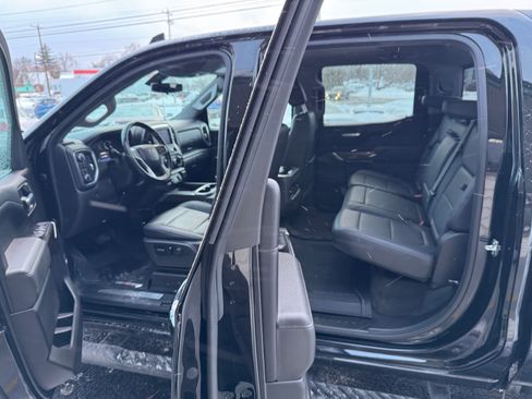 Used 2021 Chevrolet Silverado 1500 RST image 12