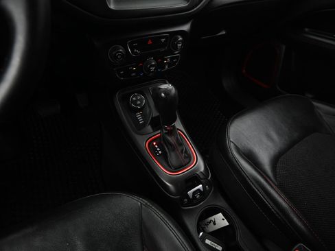 Used 2018 Jeep Compass Trailhawk image 23