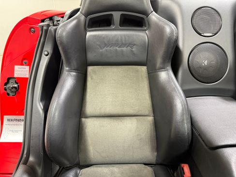 Used 2003 Dodge Viper SRT-10 Convertible RWD image 28