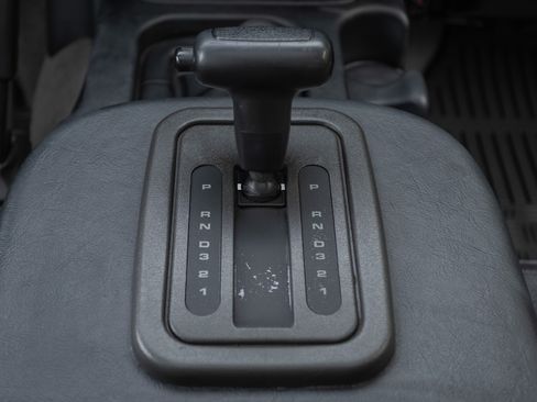 Used 1997 Land Rover Defender 90 image 14