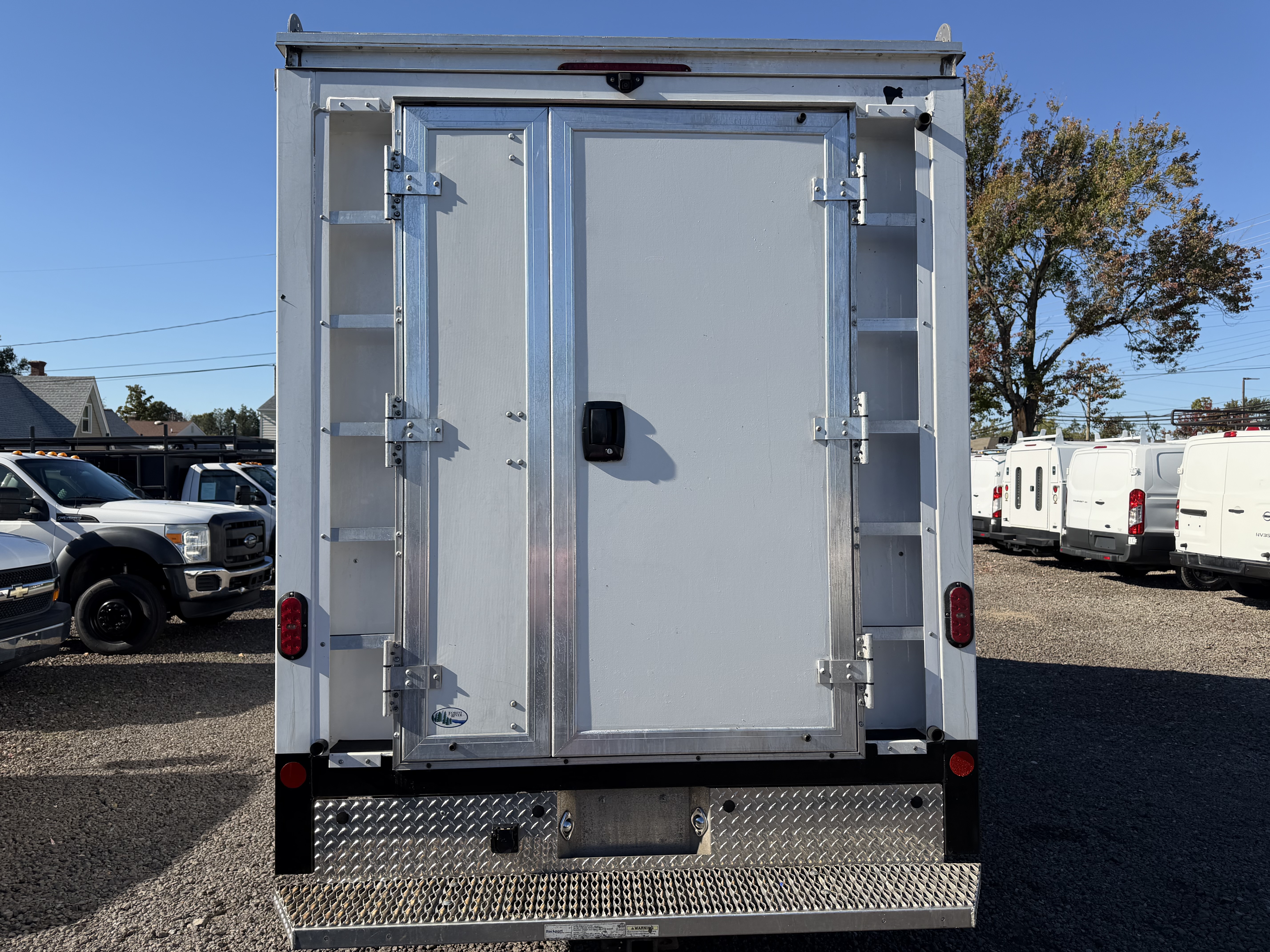 Used 2021 Chevrolet Express 3500 UNAVAIL RWD image 4