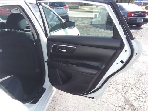 Used 2017 Nissan Altima 2.5 SR image 31