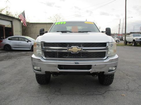 Used 2011 Chevrolet Silverado 2500 LT image 3