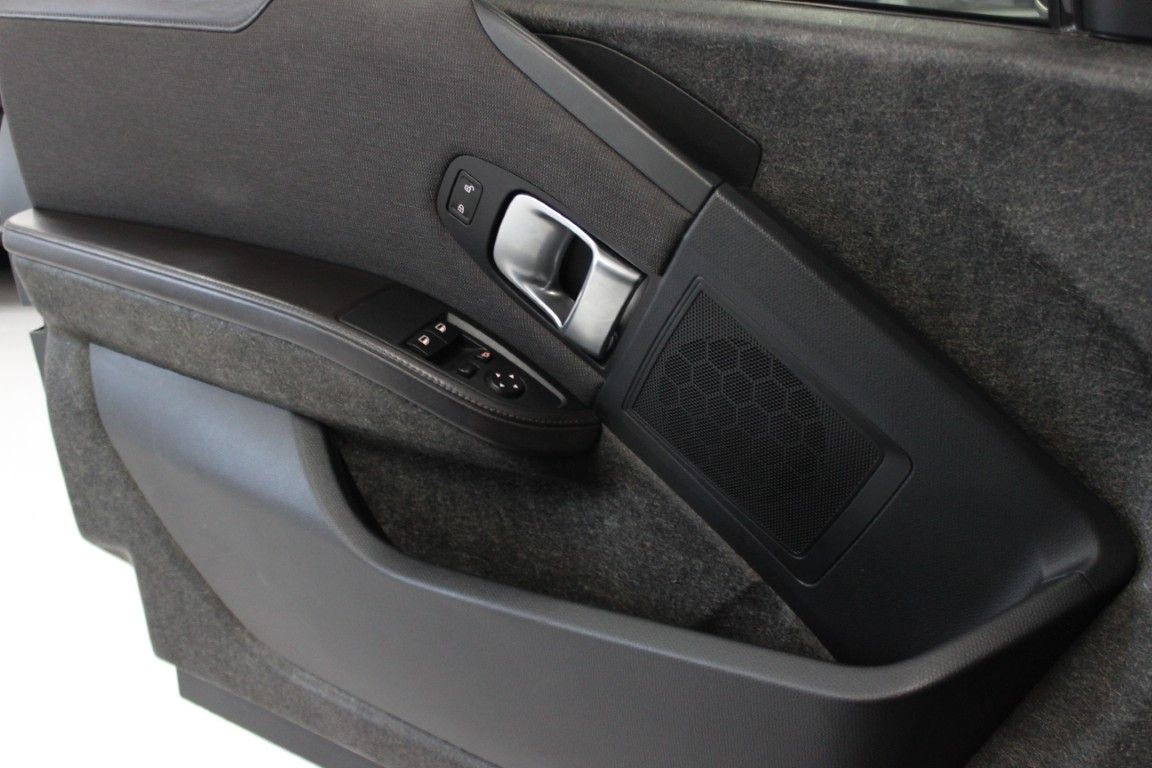 Used 2017 BMW i3 w/ Range Extender RWD image 19