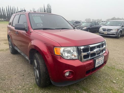 Used 2012 Ford Escape XLT image 1