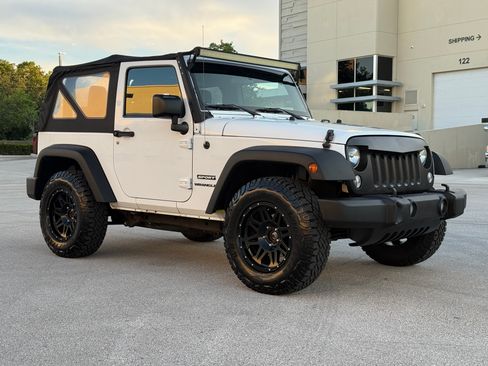Used 2015 Jeep Wrangler Sport AWD/4WD image 11