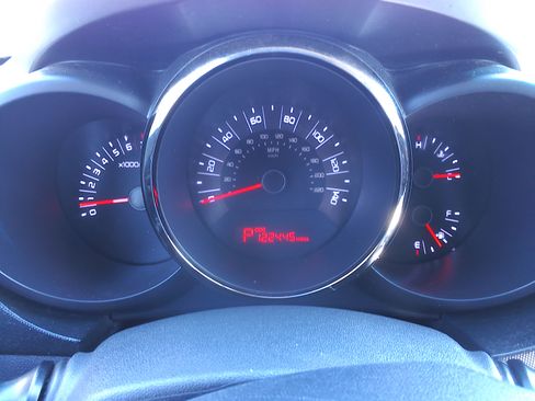 Used 2011 Kia Soul + image 14