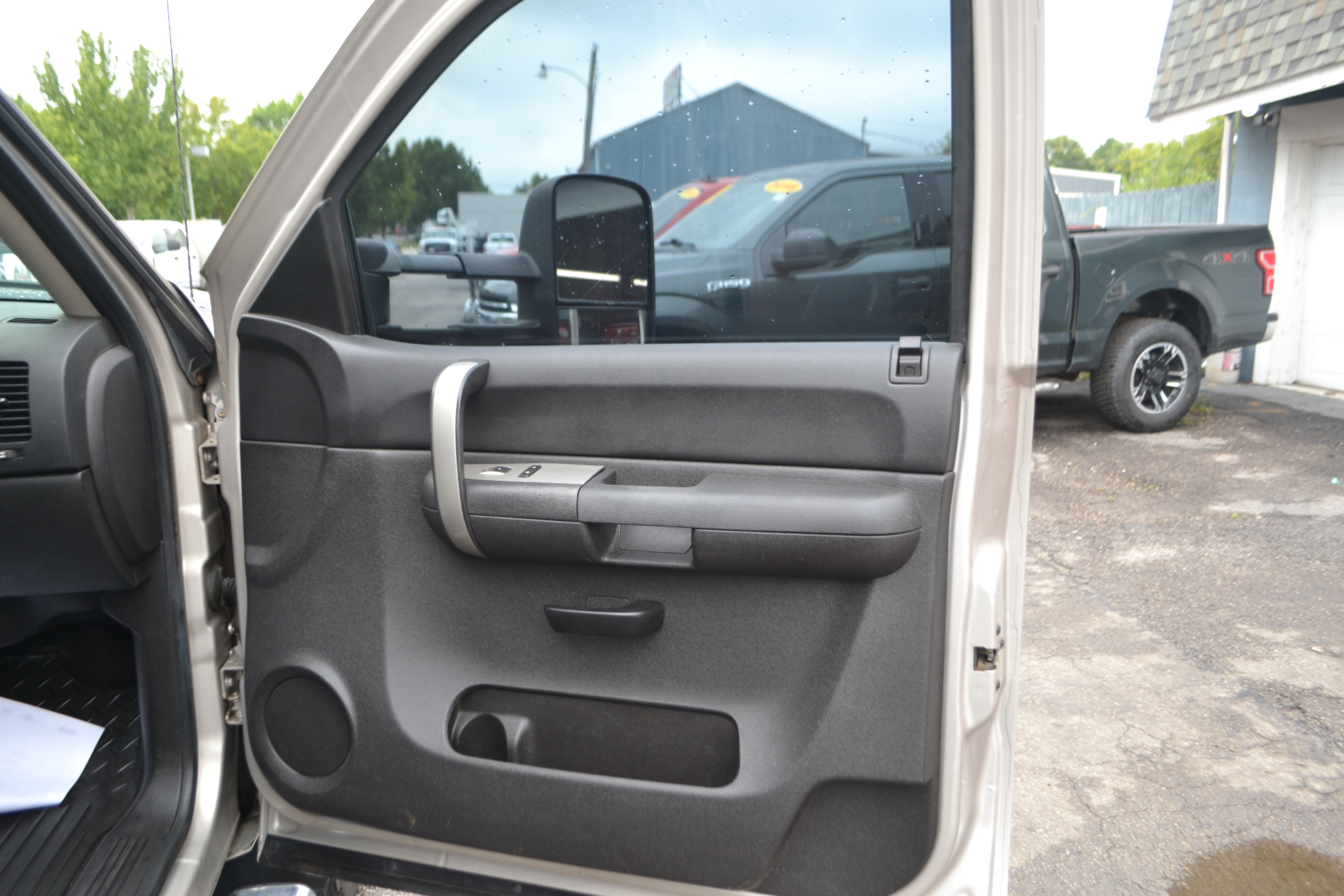 Used 2008 Chevrolet Silverado 3500 4x4 Crew Cab image 28