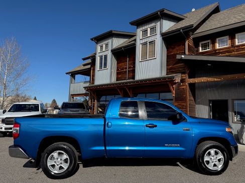 Used 2018 Toyota Tundra SR5 image 7