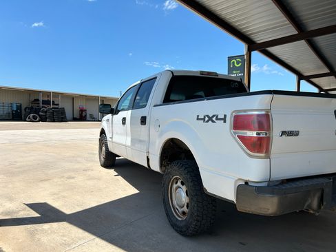 Used 2013 Ford F150 4x4 SuperCrew image 4