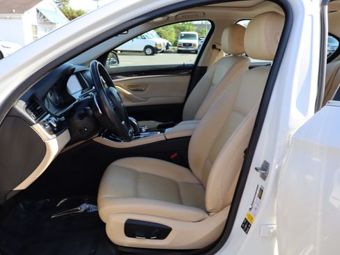 Used 2016 BMW 528i xDrive Sedan AWD/4WD image 12