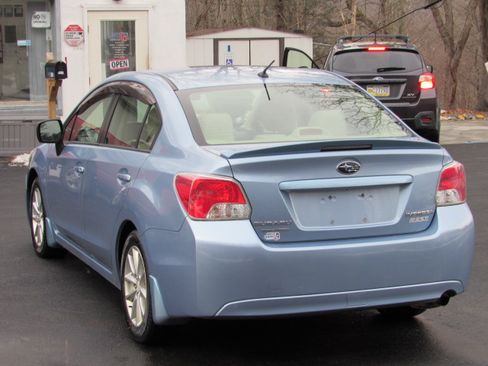 Used 2012 Subaru Impreza 2.0i Premium image 8