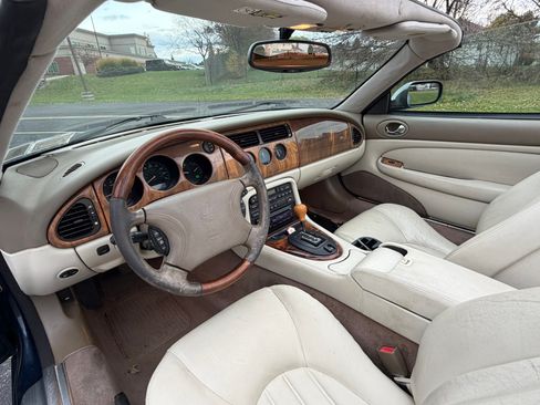Used 1998 Jaguar XK8 image 24