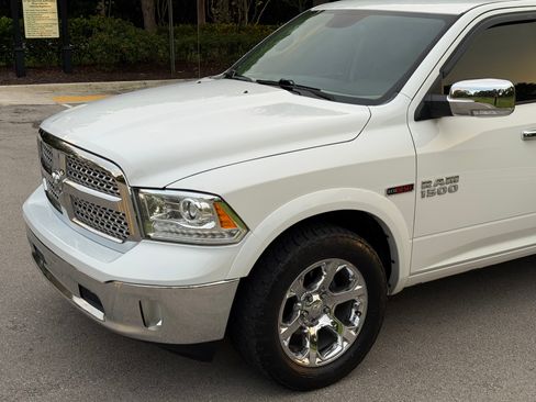 Used 2018 RAM 1500 2WD Crew Cab Laramie image 25