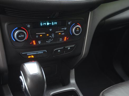 Used 2018 Ford Escape 4WD SEL image 22