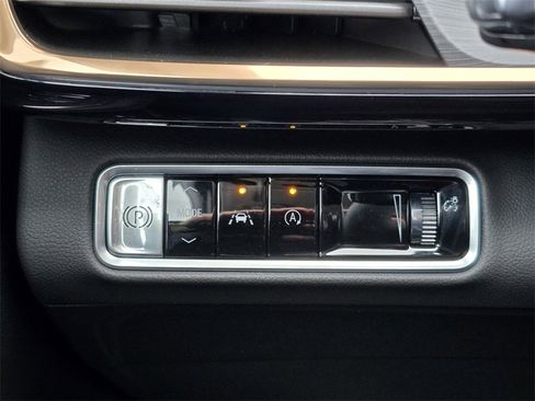 New 2026 Buick Envision Avenir image 17