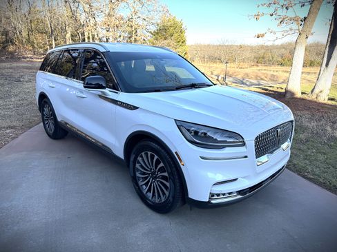 Used 2020 Lincoln Aviator Reserve image 7