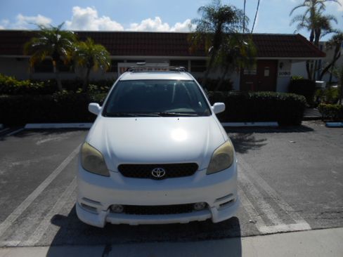 Used 2004 Toyota Matrix XR FWD image 8