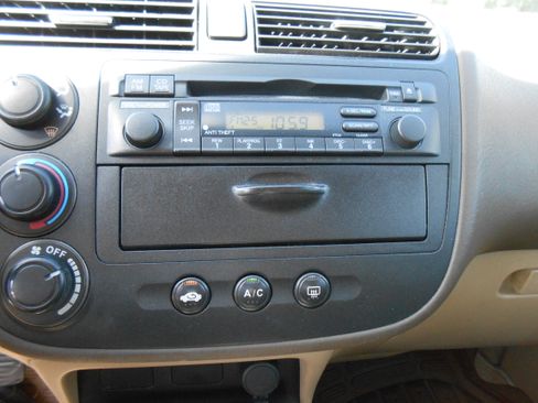 Used 2004 Honda Civic LX image 12