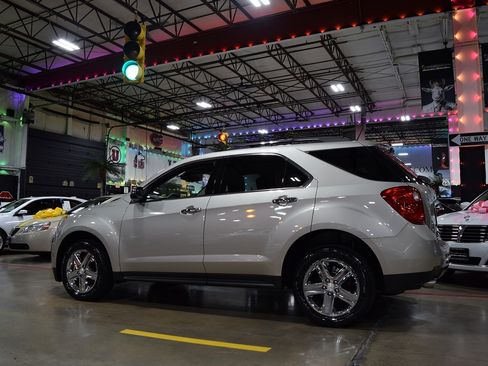 Used 2014 Chevrolet Equinox LTZ FWD image 4