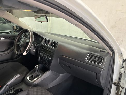 Used 2014 Volkswagen Jetta S image 15