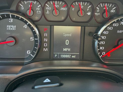 Used 2014 Chevrolet Silverado 1500 image 17