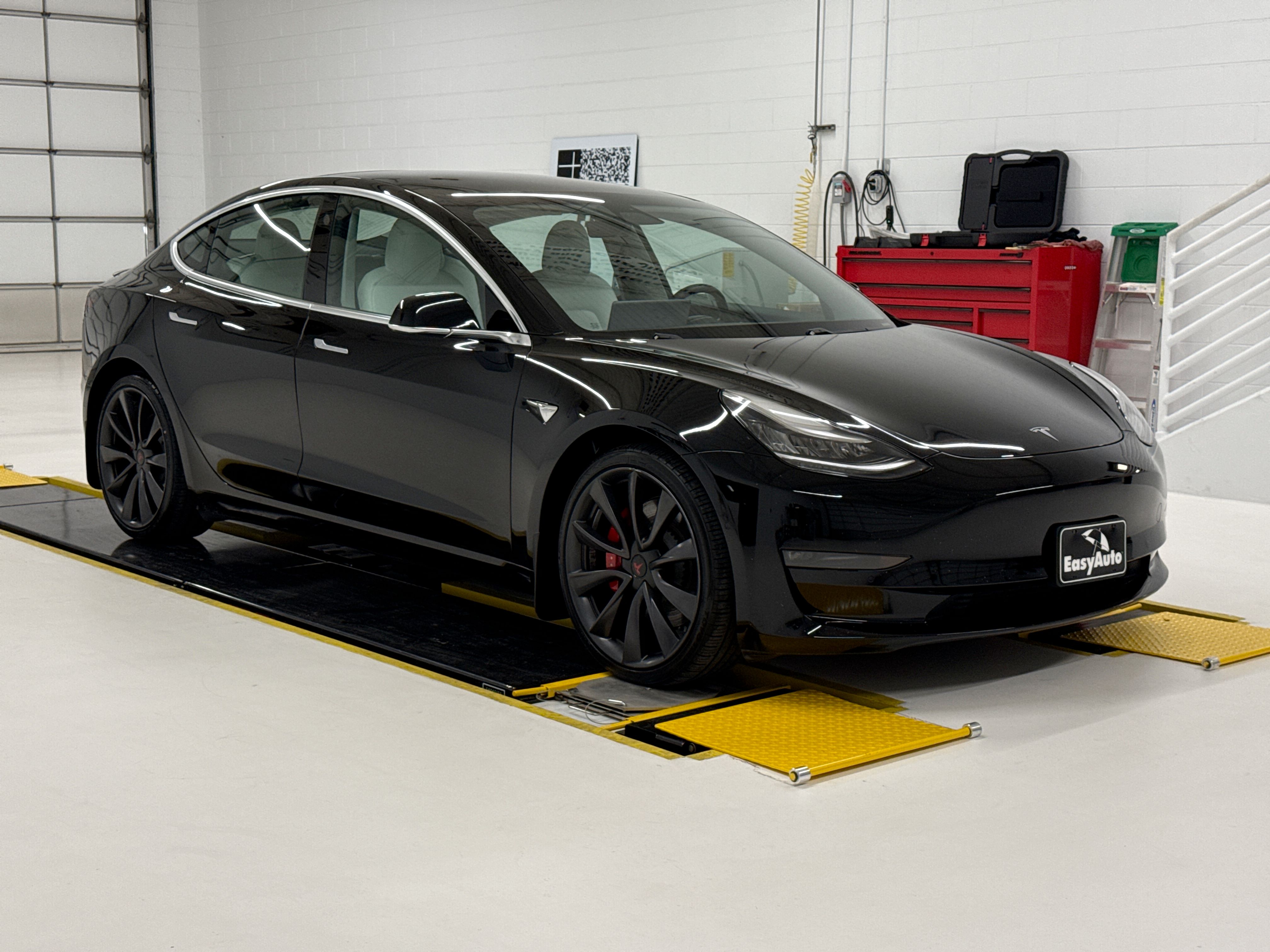 Used 2020 Tesla Model 3 Performance AWD/4WD image 4