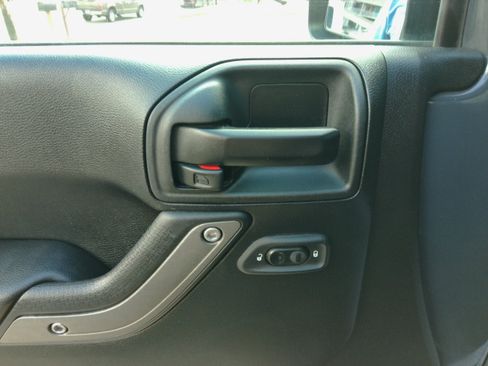 Used 2017 Jeep Wrangler Unlimited Sport S image 47