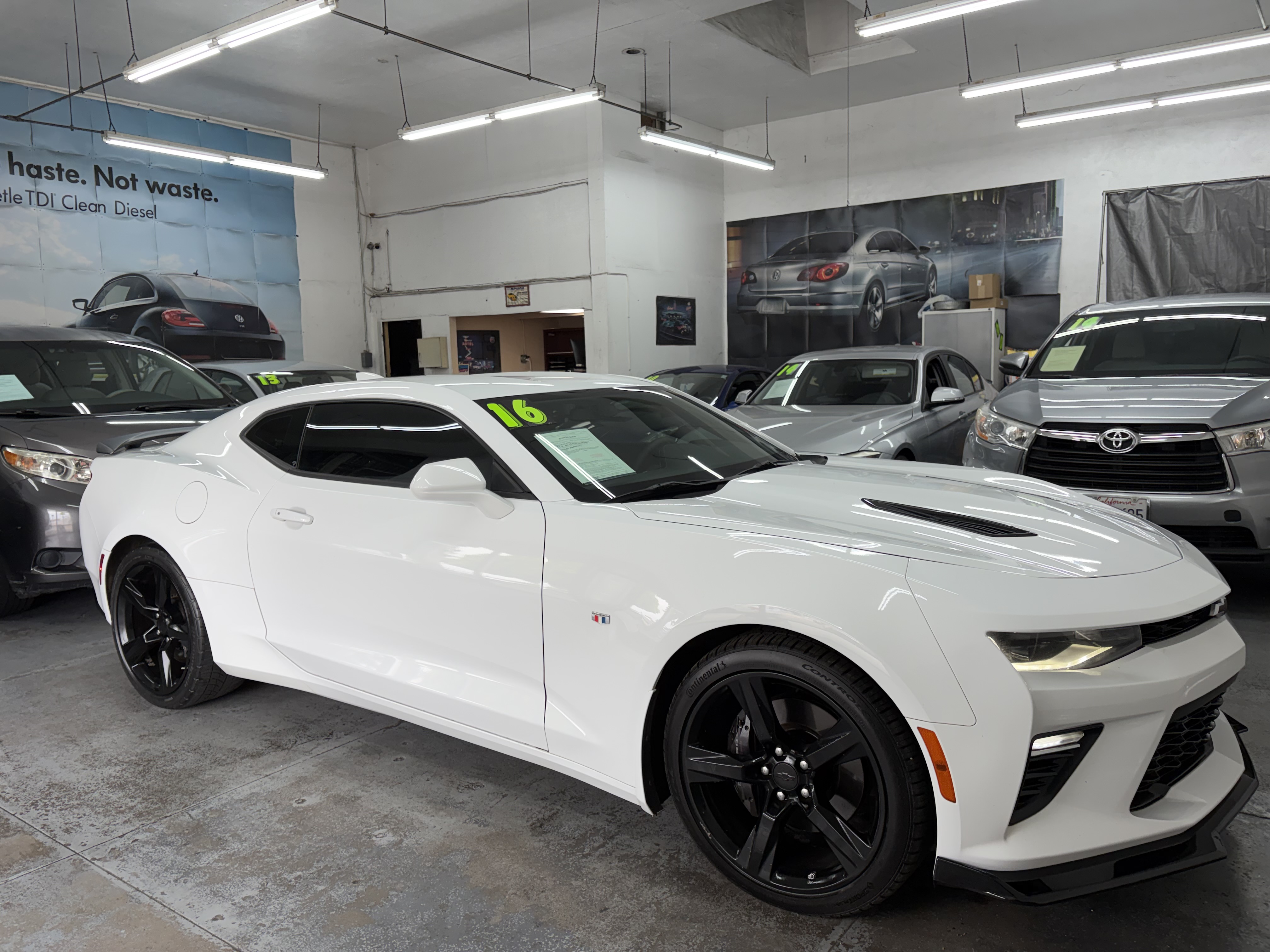Used 2016 Chevrolet Camaro SS Coupe RWD image 3