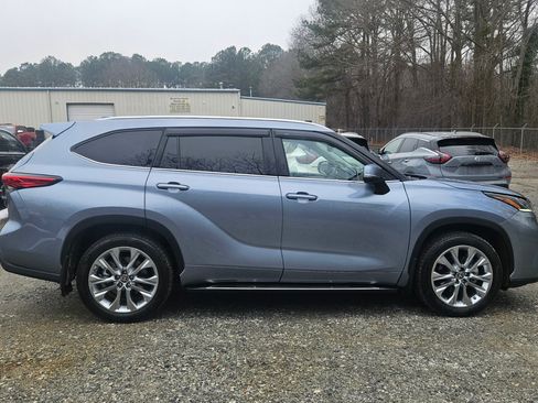 Used 2021 Toyota Highlander Limited image 5