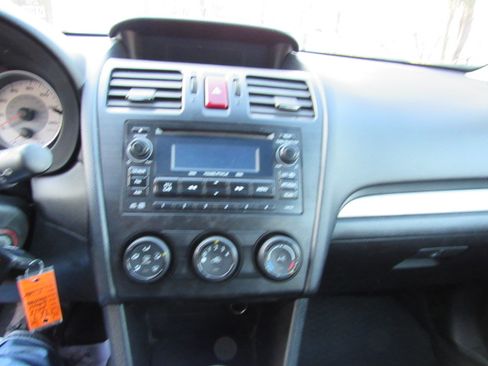 Used 2013 Subaru Impreza 2.0i Sport Premium image 16