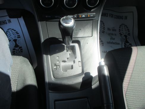 Used 2013 MAZDA MAZDA3 i Touring Sedan FWD image 5