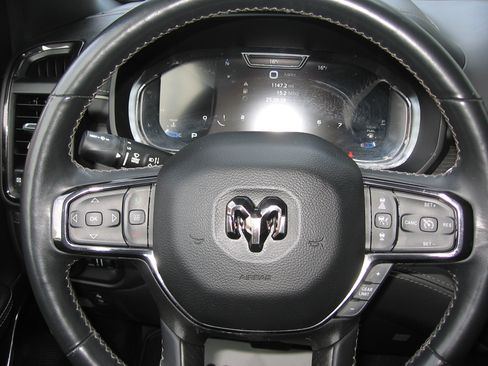 Used 2023 RAM 1500 Limited image 13