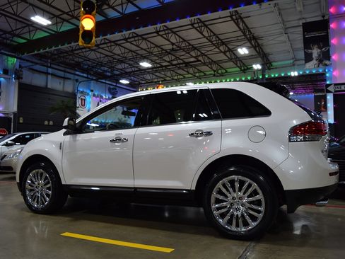 Used 2011 Lincoln MKX AWD w/ Elite Package image 13