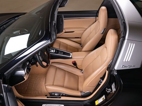 Used 2015 Porsche 911 Targa 4S image 70