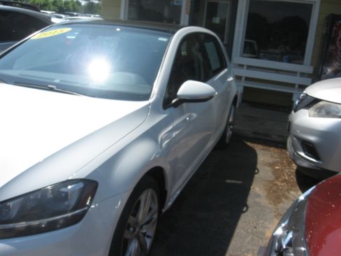Used 2015 Volkswagen Golf SEL FWD image 1