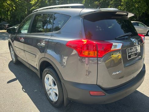Used 2015 Toyota RAV4 AWD LE image 3