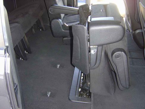 Used 2014 Dodge Grand Caravan SE image 13