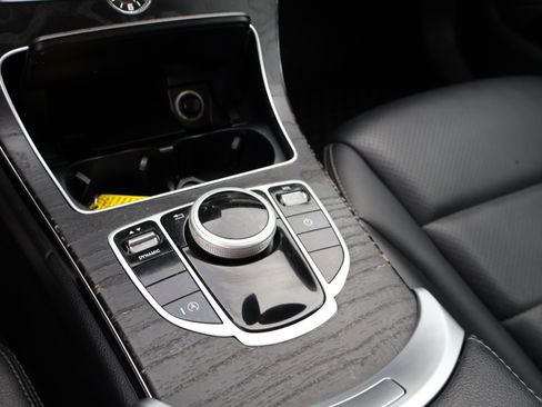 Used 2017 Mercedes-Benz C 300 Luxury image 32